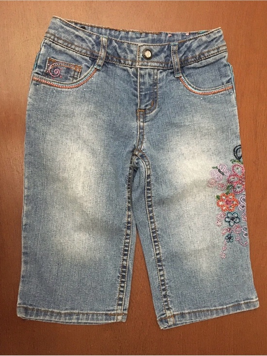 Sonoma Other - Sonoma Jeans Capri Girls Size 5 Adjustable Waist Embroidered Floral Butterfly